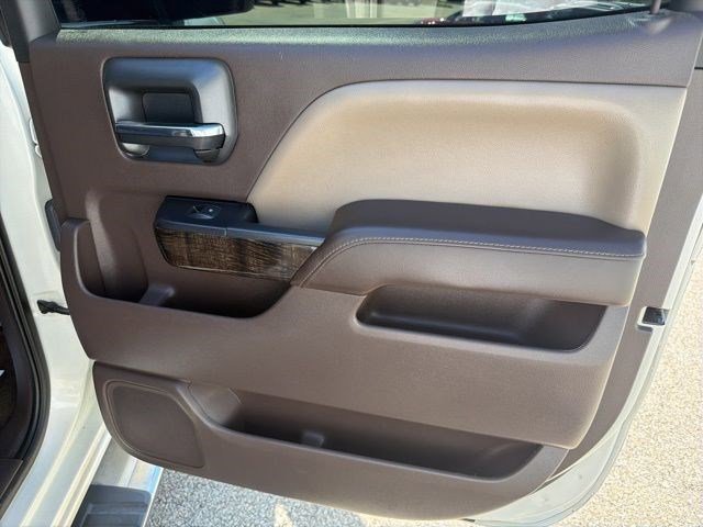 Used 2015 White Diamond Tricoat GMC Denali image 16
