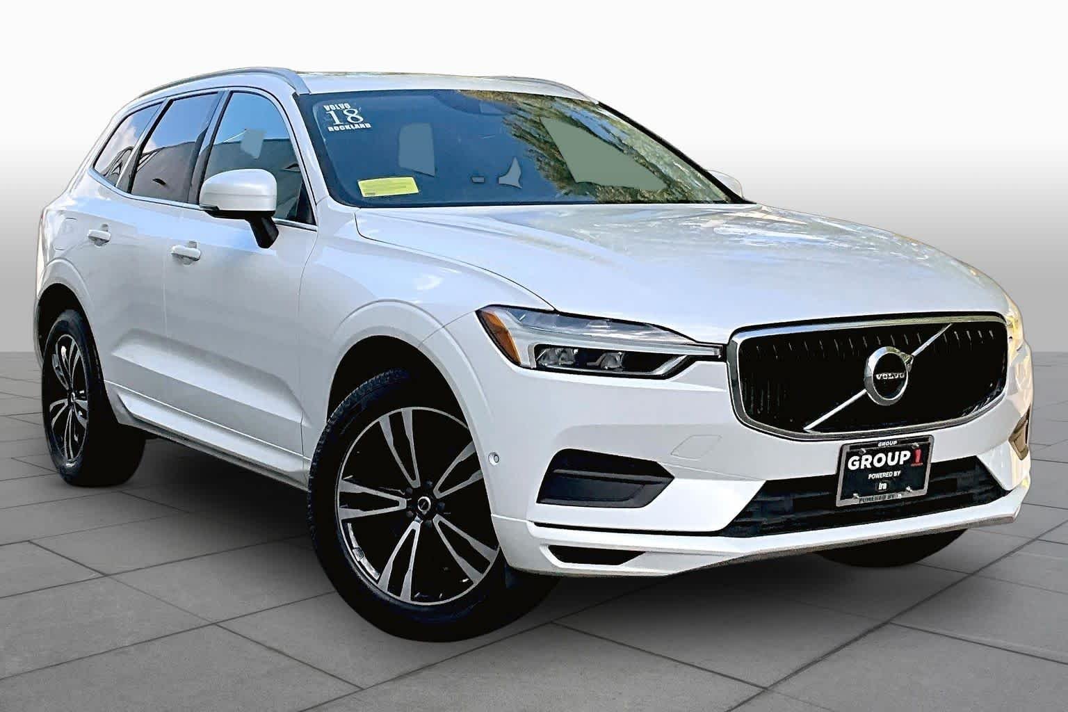 Pre-Owned 2018 Volvo XC60 Momentum