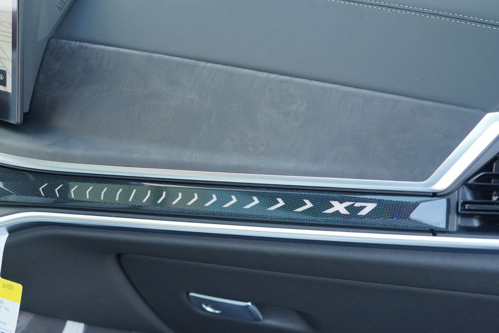 New 2027 Black Sapphire Metallic BMW xDrive40i image 17