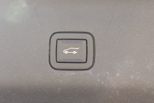 Used 2021 Black GMC Denali image 19