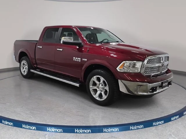 Used 2017 Delmonico Red Pearlcoat Ram Laramie image 4