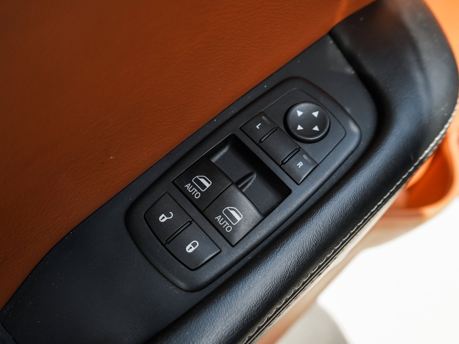 Used 2015 Phantom Black Tri-Coat Pearl Dodge SRT Hellcat image 14