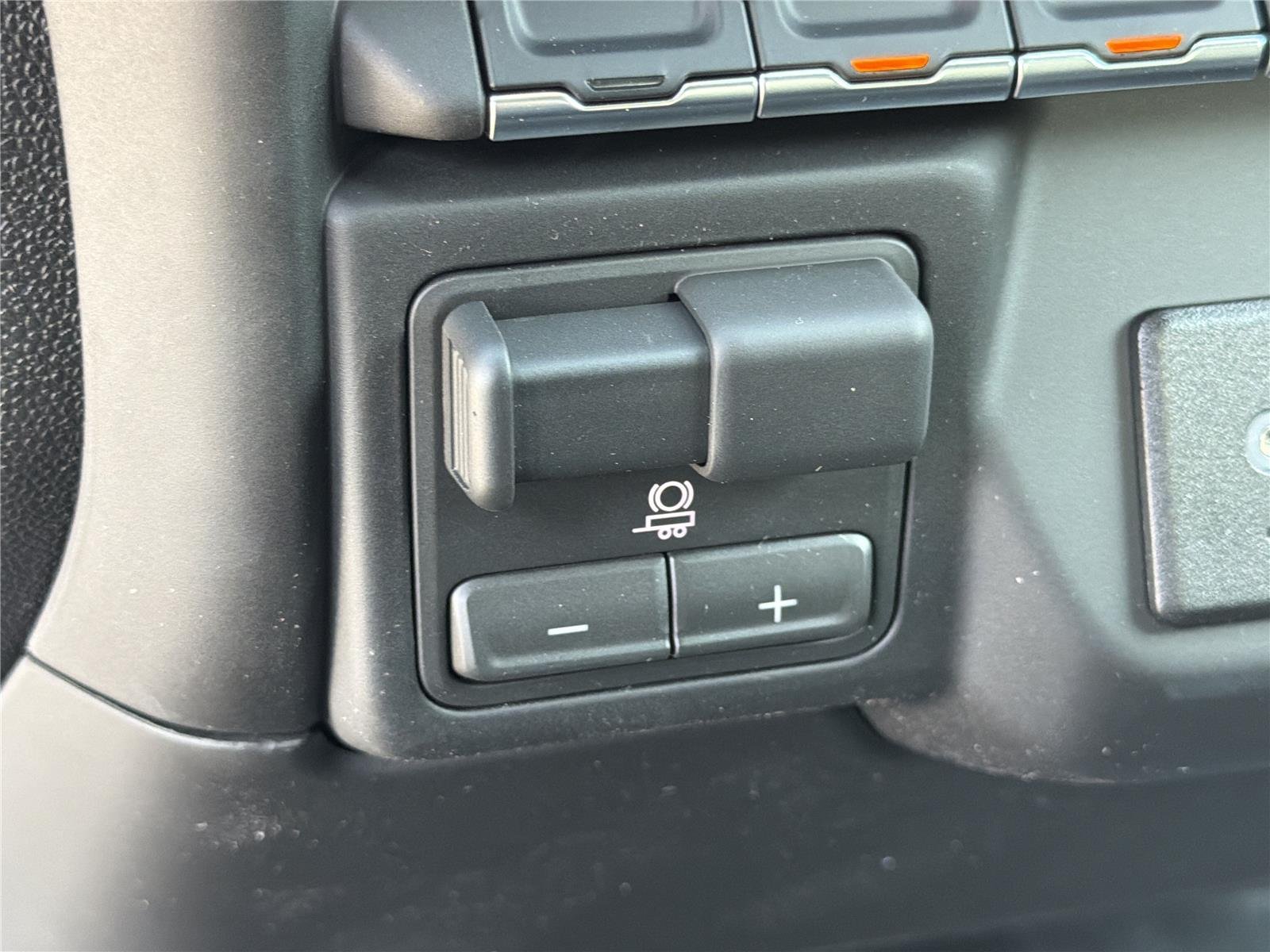 New 2026 Onyx Black GMC Pro image 32
