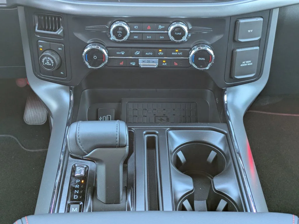 New 2026 Oxford White Ford XLT image 20