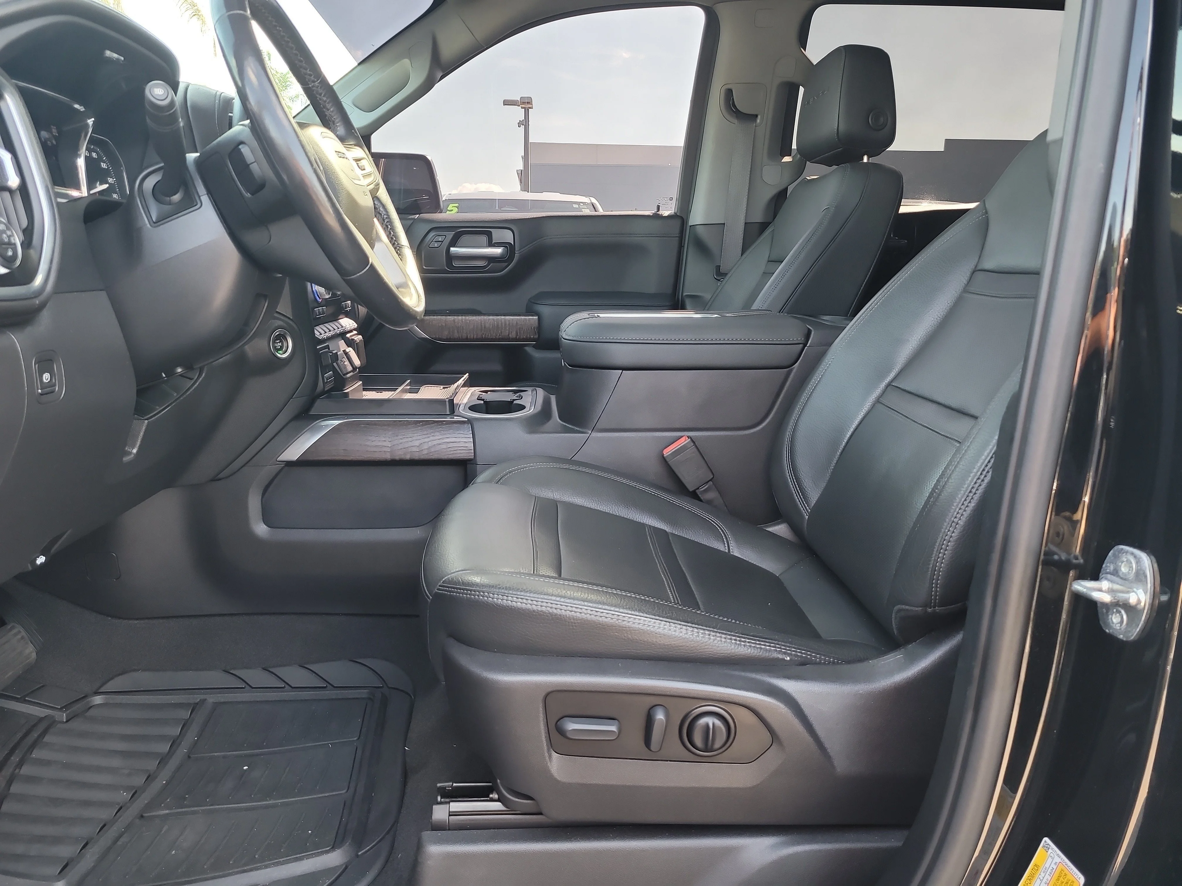 Used 2022 Onyx Black GMC Denali image 18