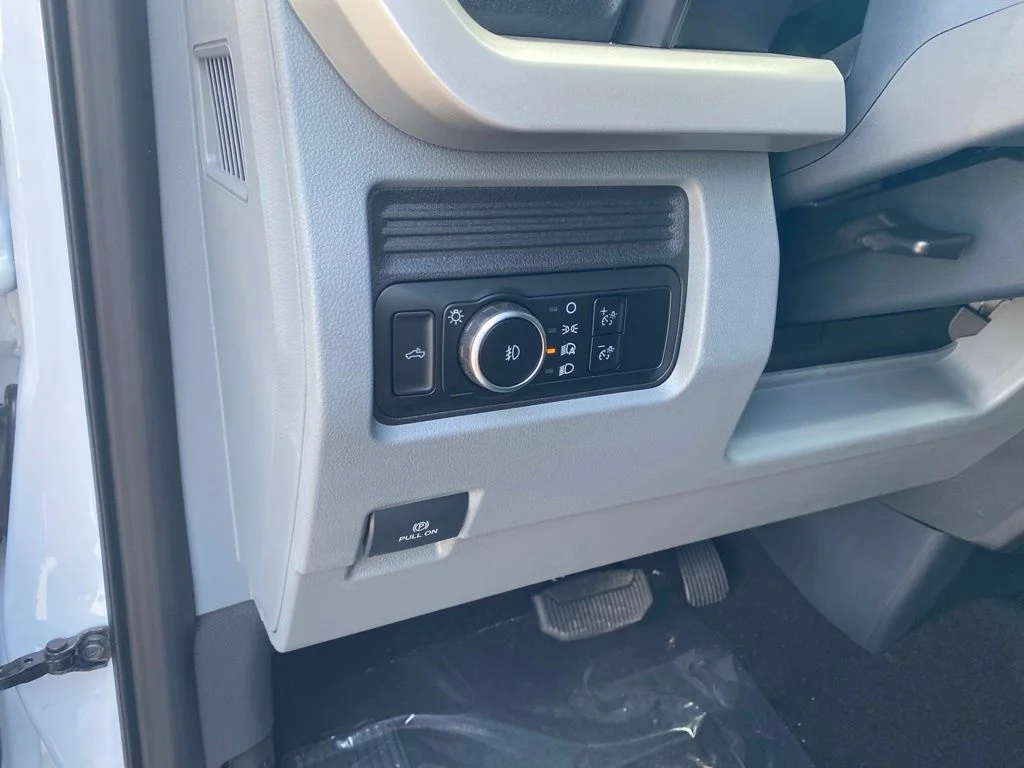 New 2026 Oxford White Ford F-250® XL image 16
