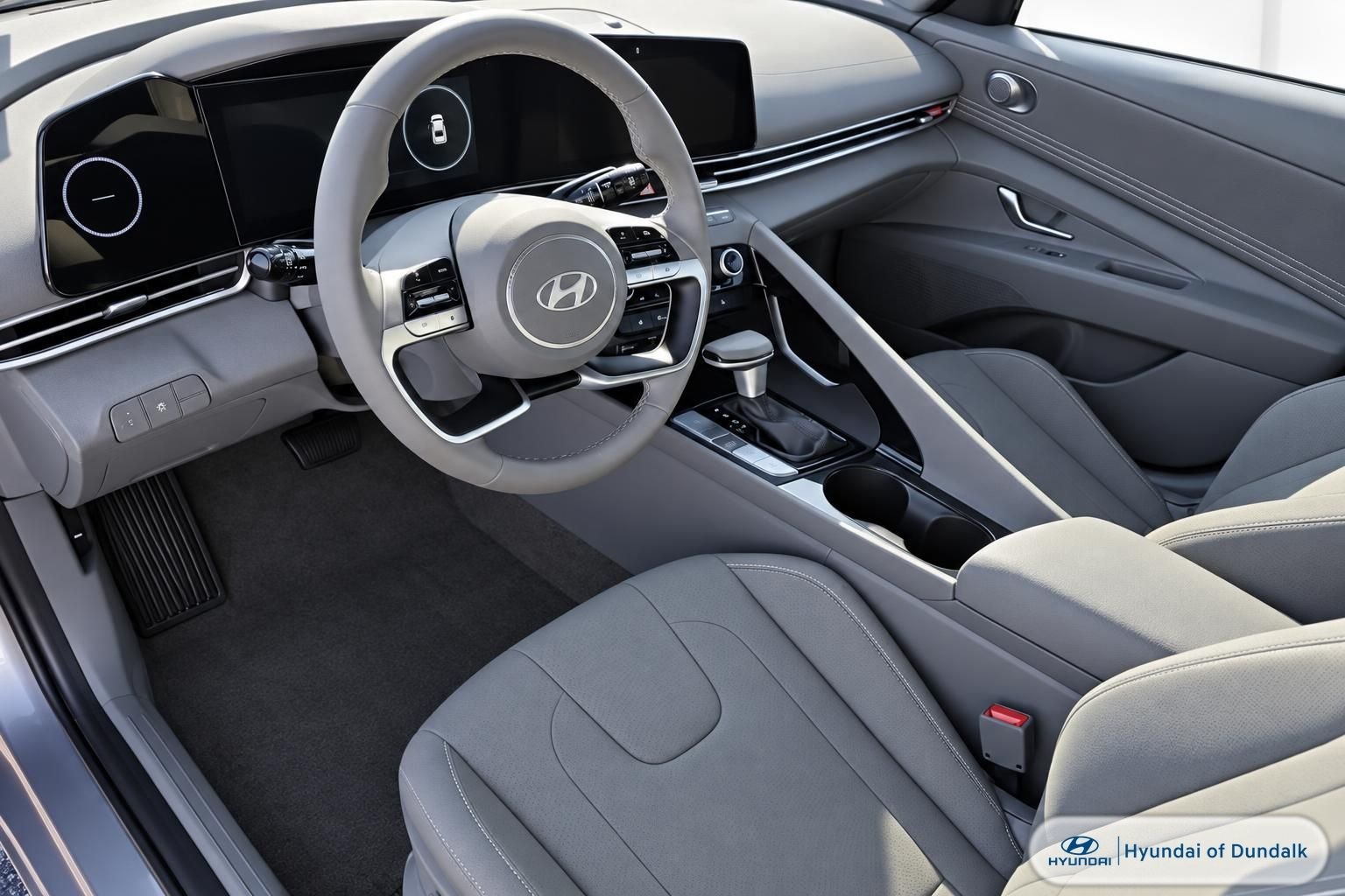 Used 2024 Silver Hyundai SEL image 8