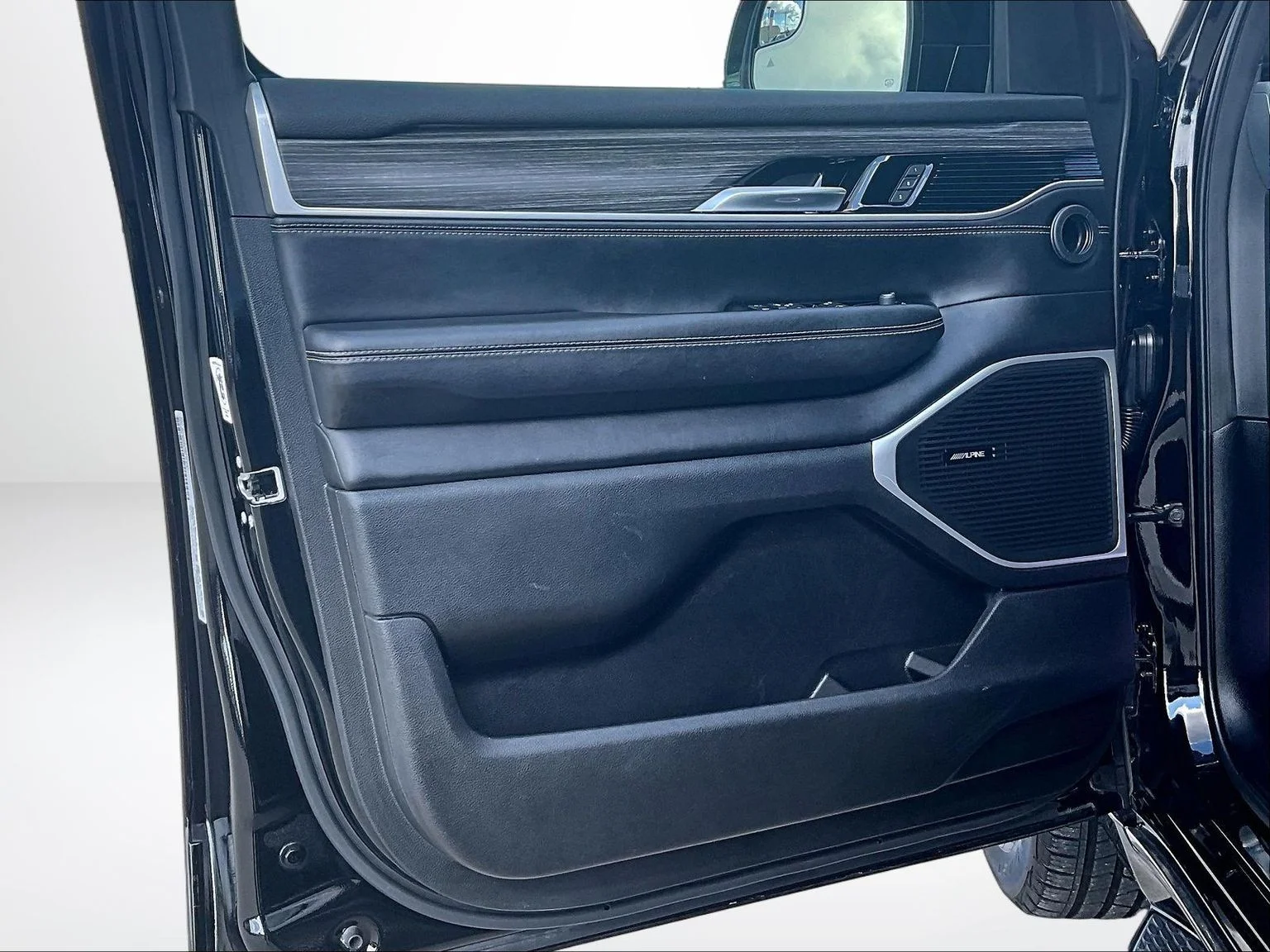 Used 2024 Black Jeep Series II image 22