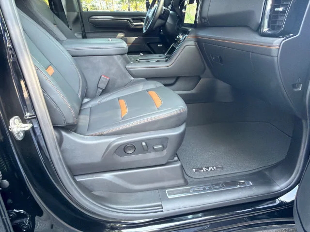 Used 2026 Onyx Black GMC AT4 image 13