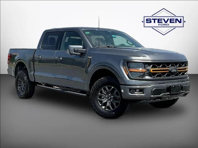 New 2026 Carbonized Gray Metallic Ford Tremor® image 36