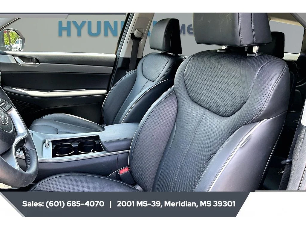 Used 2025 Steel Graphite Hyundai SEL Premium 7P image 18