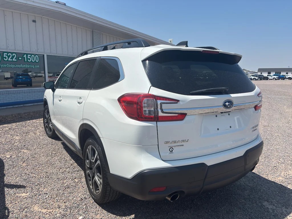Used 2023 Crystal White Pearl Subaru Limited image 6