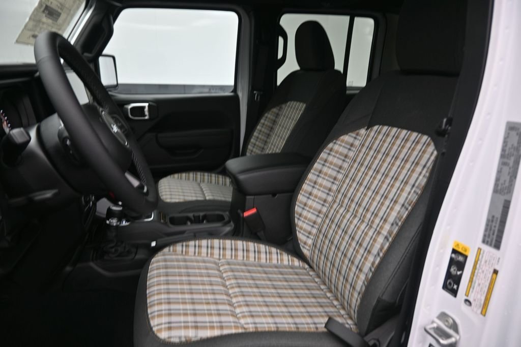 New 2026 Bright White Clearcoat Jeep 85th Anniversary Edition image 19
