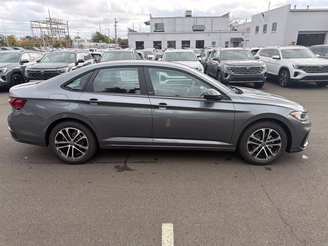 New 2027 Gray Volkswagen 1.5T Sport image 4