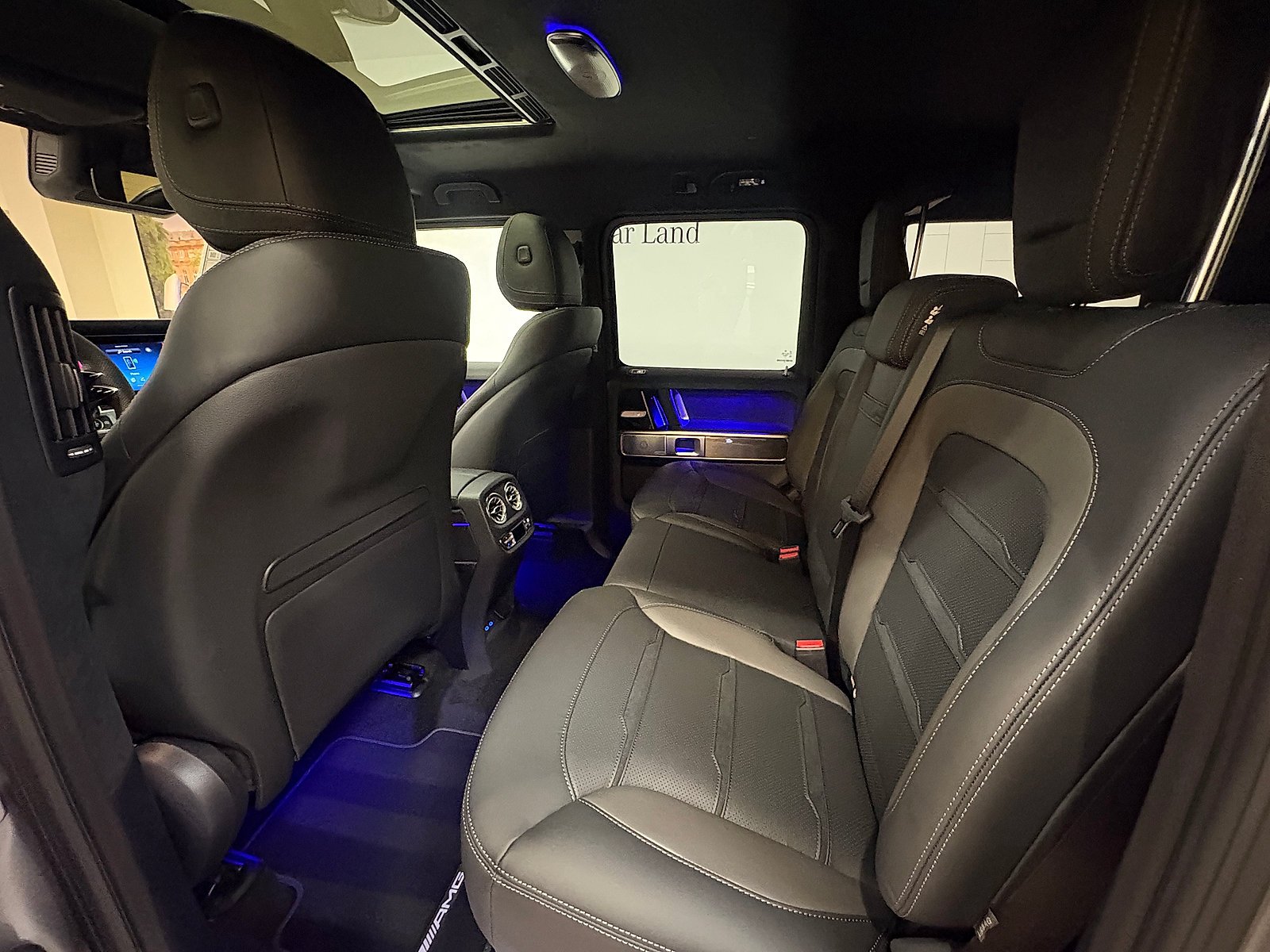 New 2027 MANUFAKTUR Platinum Magno Mercedes-Benz AMG® G 63 image 75