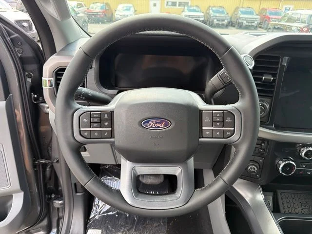 New 2026 Carbonized Gray Metallic Ford XLT image 20