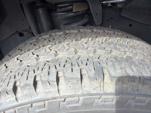 Used 2025 Granite Crystal Clearcoat Metallic Ram Laramie image 10
