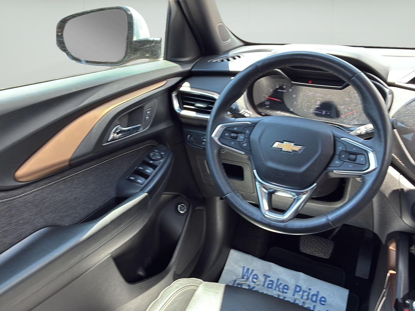 Used 2022 Zeus Bronze Metallic Chevrolet ACTIV image 21