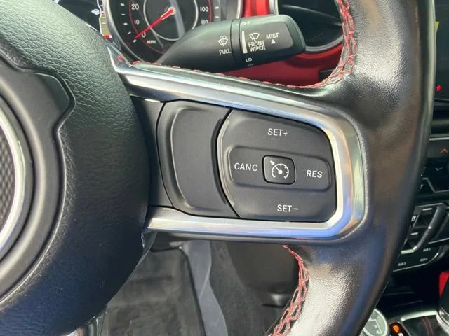 Used 2020  Jeep Rubicon image 18