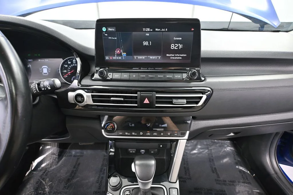 Used 2021 Blue Kia SX image 35