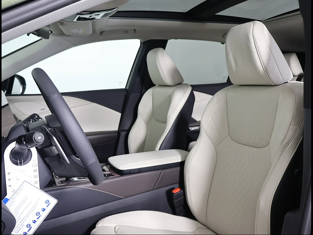 Certified Used 2026 NORI GREEN PEARL Lexus Luxury image 7