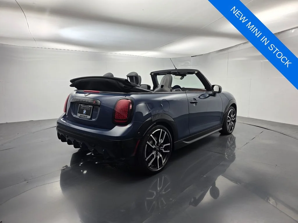 New 2026 Blue MINI Iconic image 4