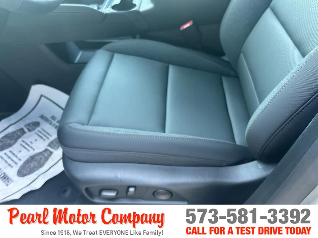 2026 GMC Terrain AT4 - Photo 10