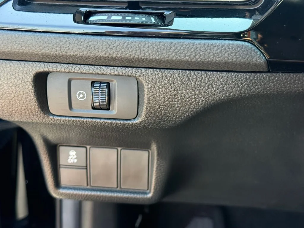 Used 2025 Gray Honda LX image 19
