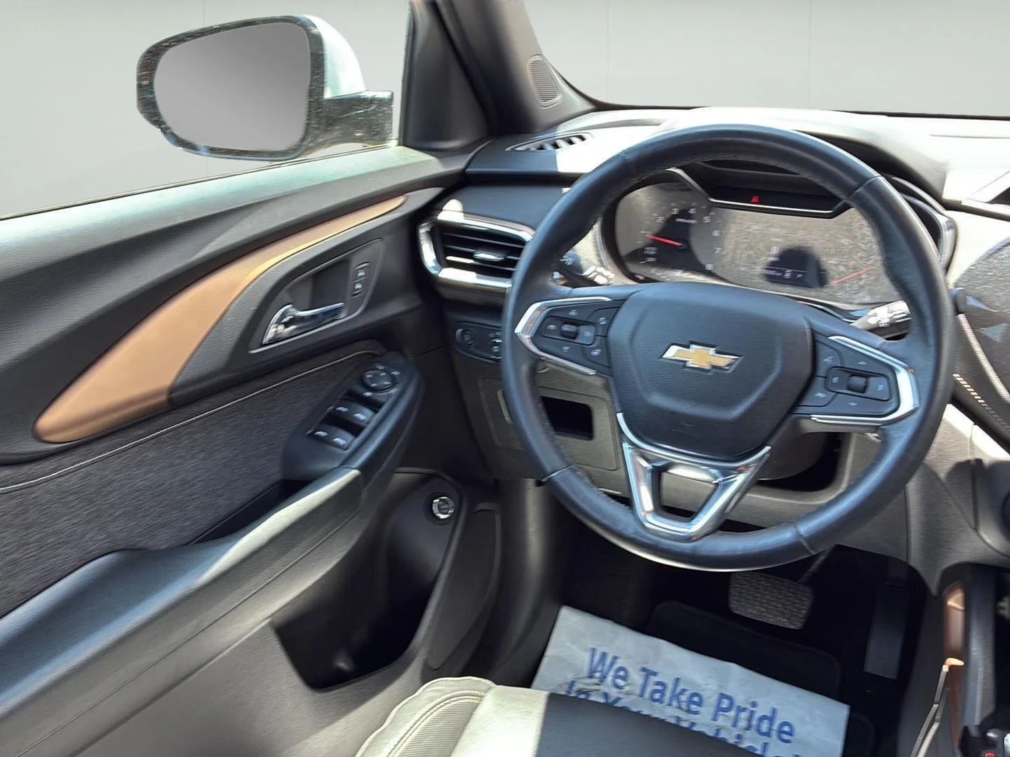 Used 2022 Zeus Bronze Metallic Chevrolet ACTIV image 21