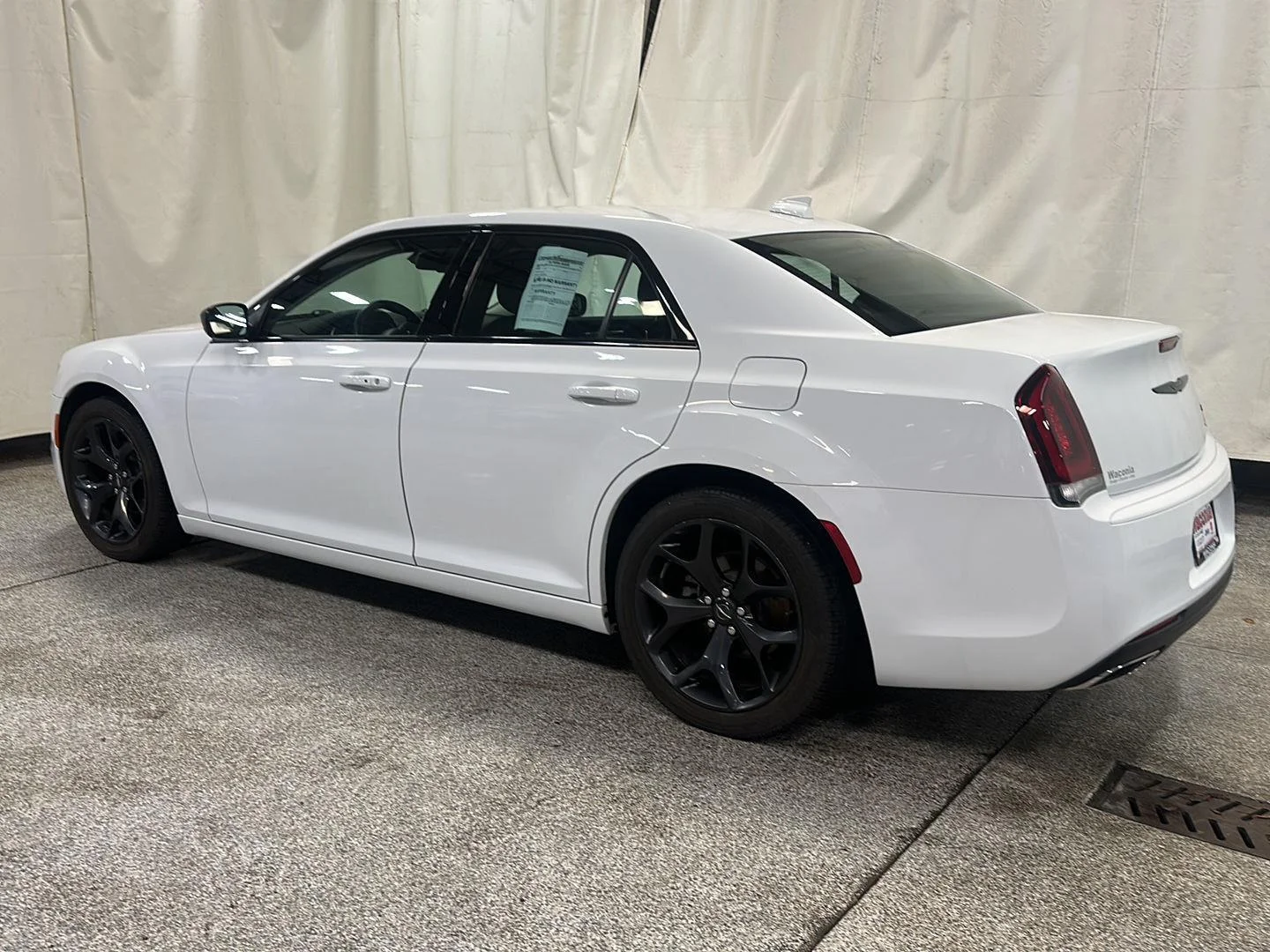 Used 2021 Bright White Clearcoat Chrysler Touring image 3