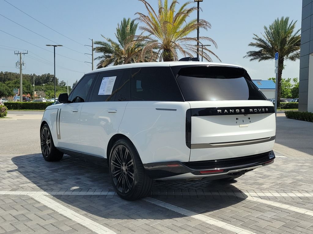 Certified Used 2025 White Land Rover SE image 3