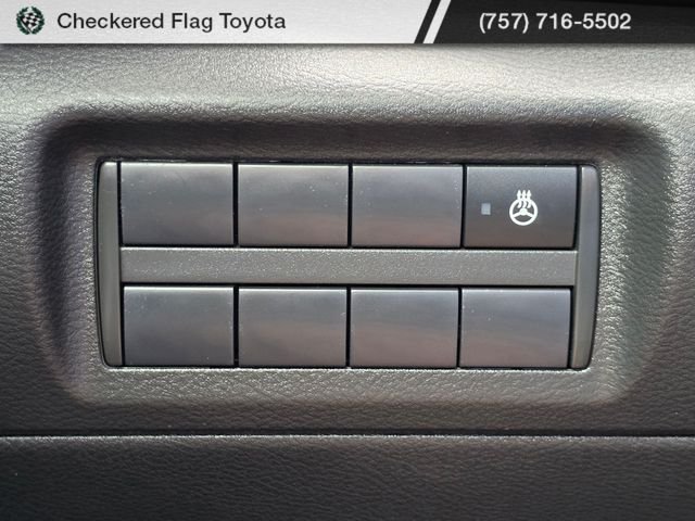 Used 2024 Aspen White Tricoat/Super Black Nissan SR image 23