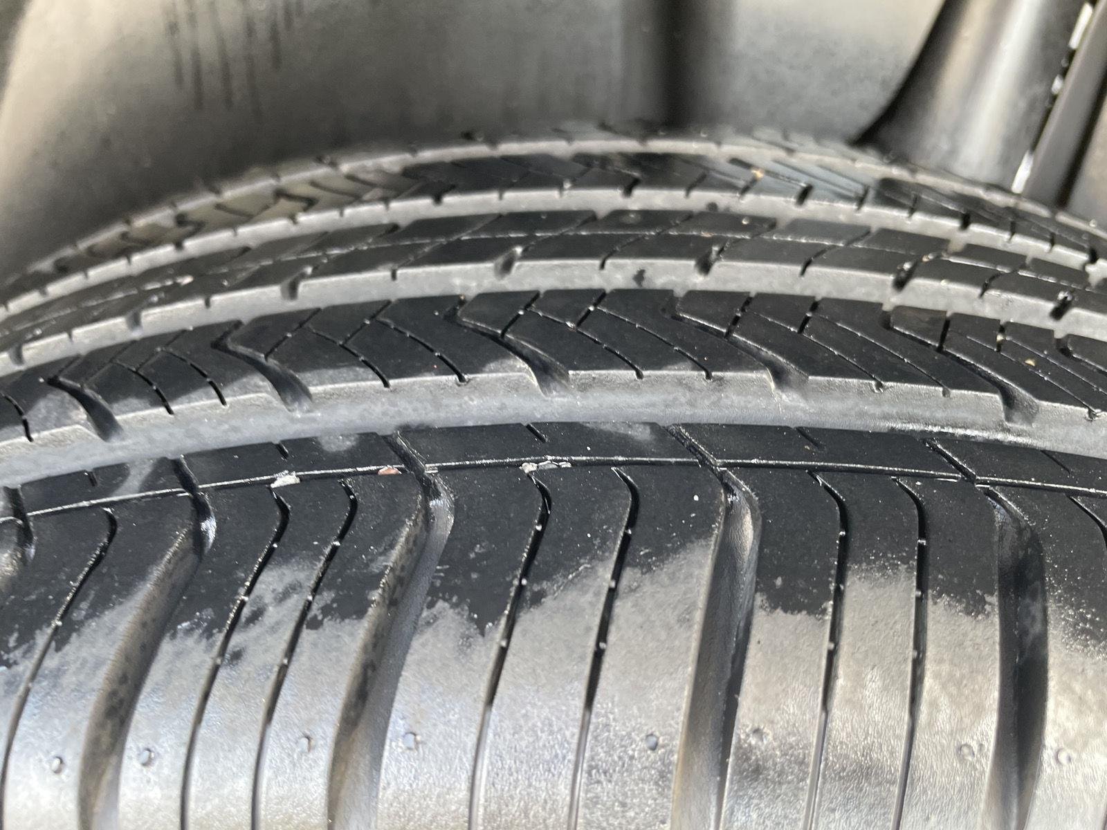 Used 2017 Quicksilver Metallic GMC SLE image 25