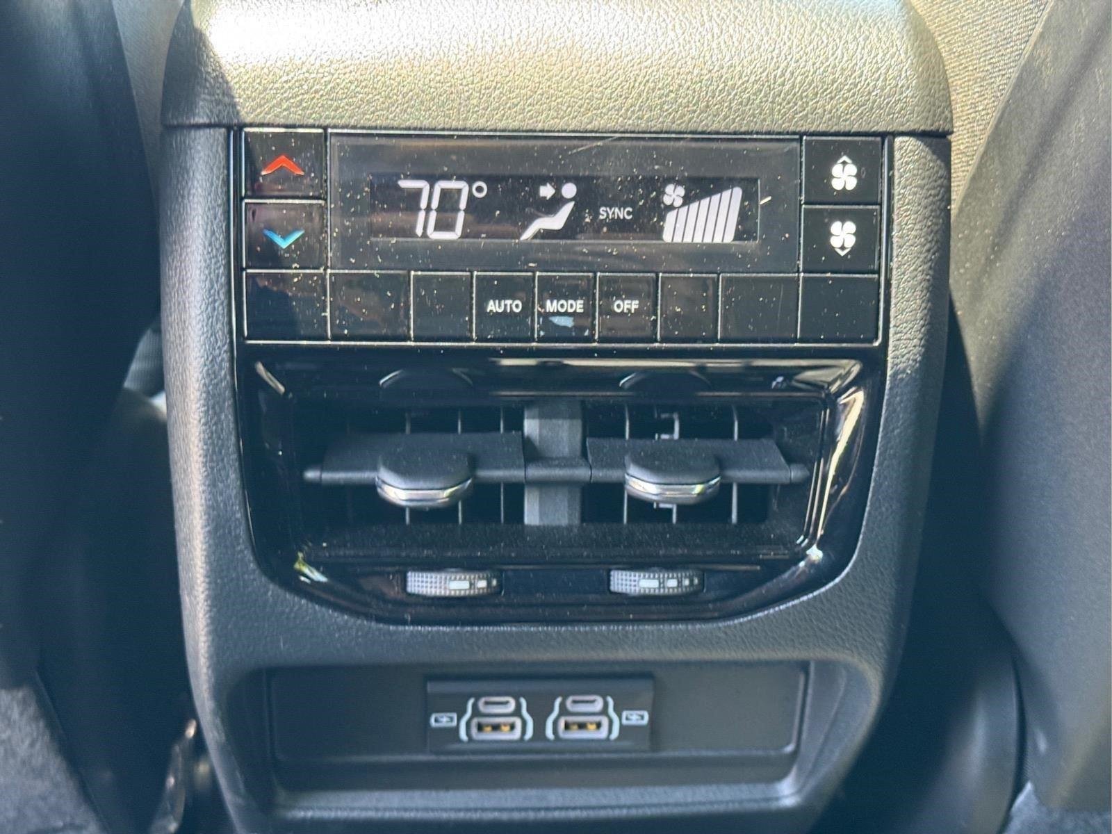 2025 Jeep Grand Cherokee L Laredo - Photo 13