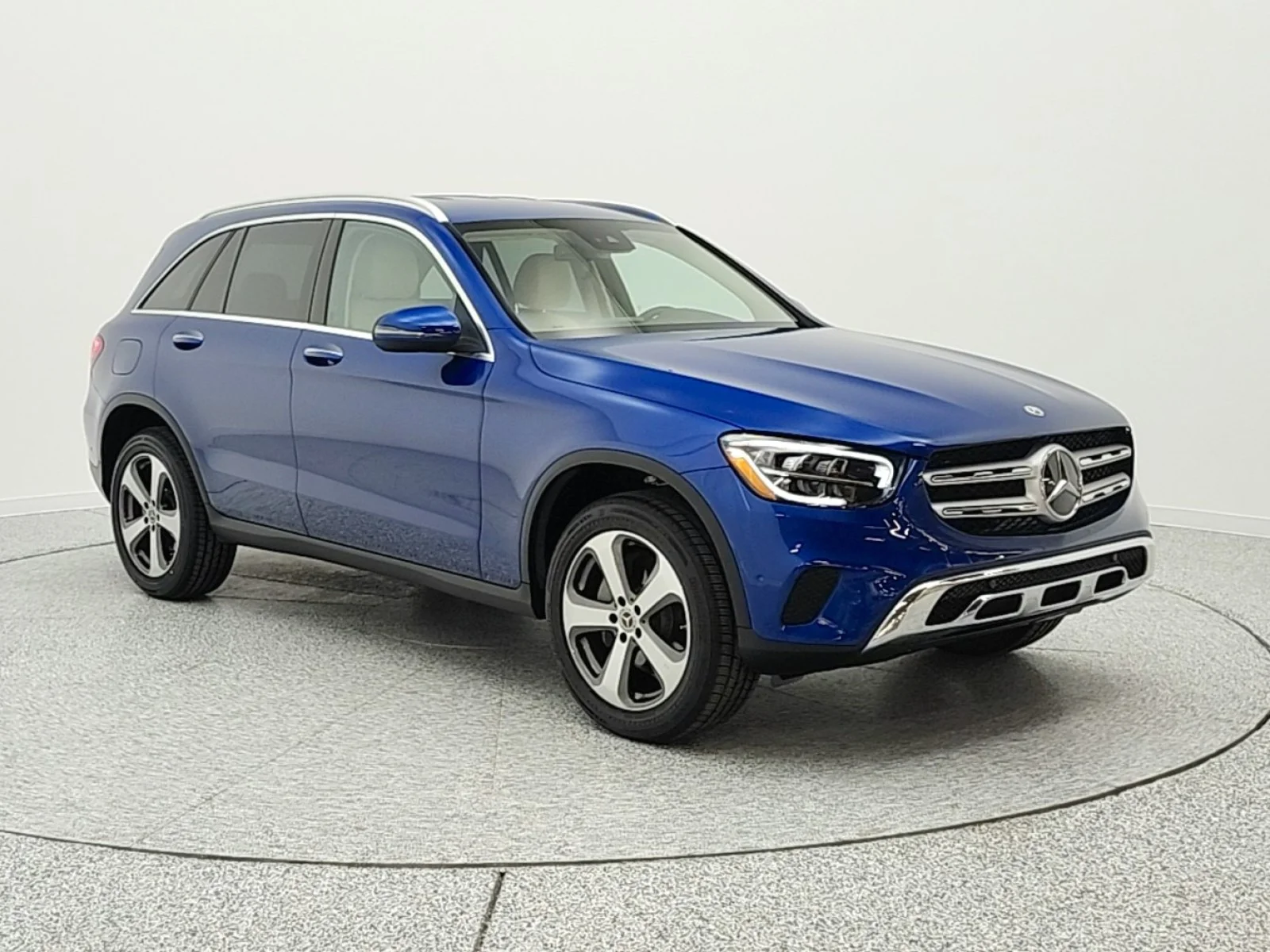 Used 2022 Starling Blue Metallic Mercedes-Benz GLC 300 SUV image 3