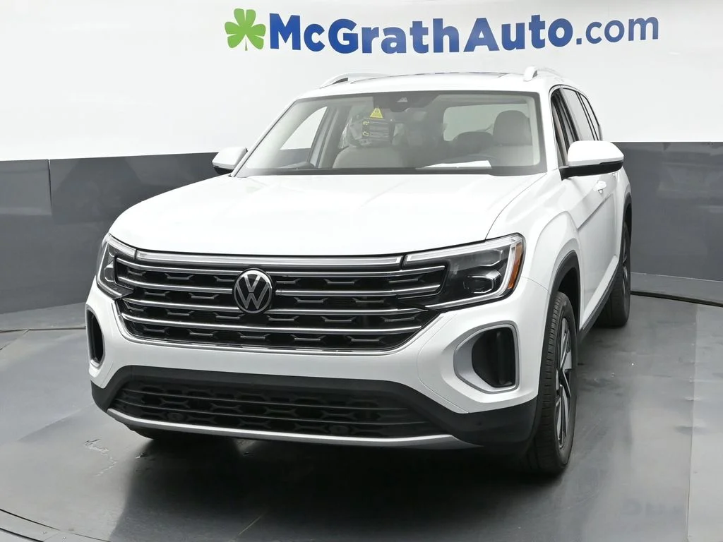 New 2026 Opal White Pearl Volkswagen 2.0T SEL image 5