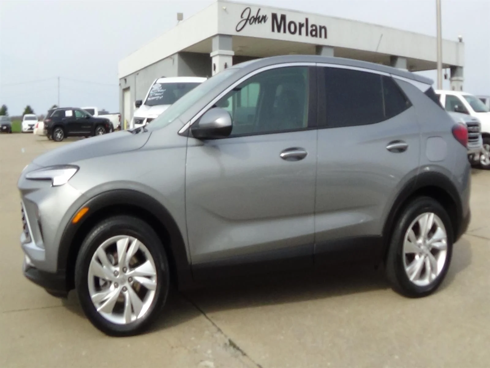 Certified Used 2025 Moonstone Gray Metallic (gzb) Buick Preferred image 1
