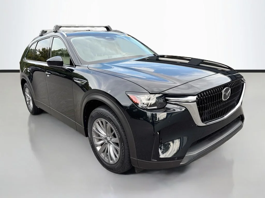 Certified Used 2024 Jet Black Mazda Preferred image 8