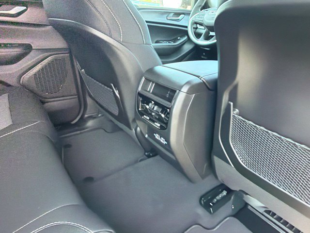 New 2026 Bright White Clear-Coat Exterior Paint Jeep Laredo image 14