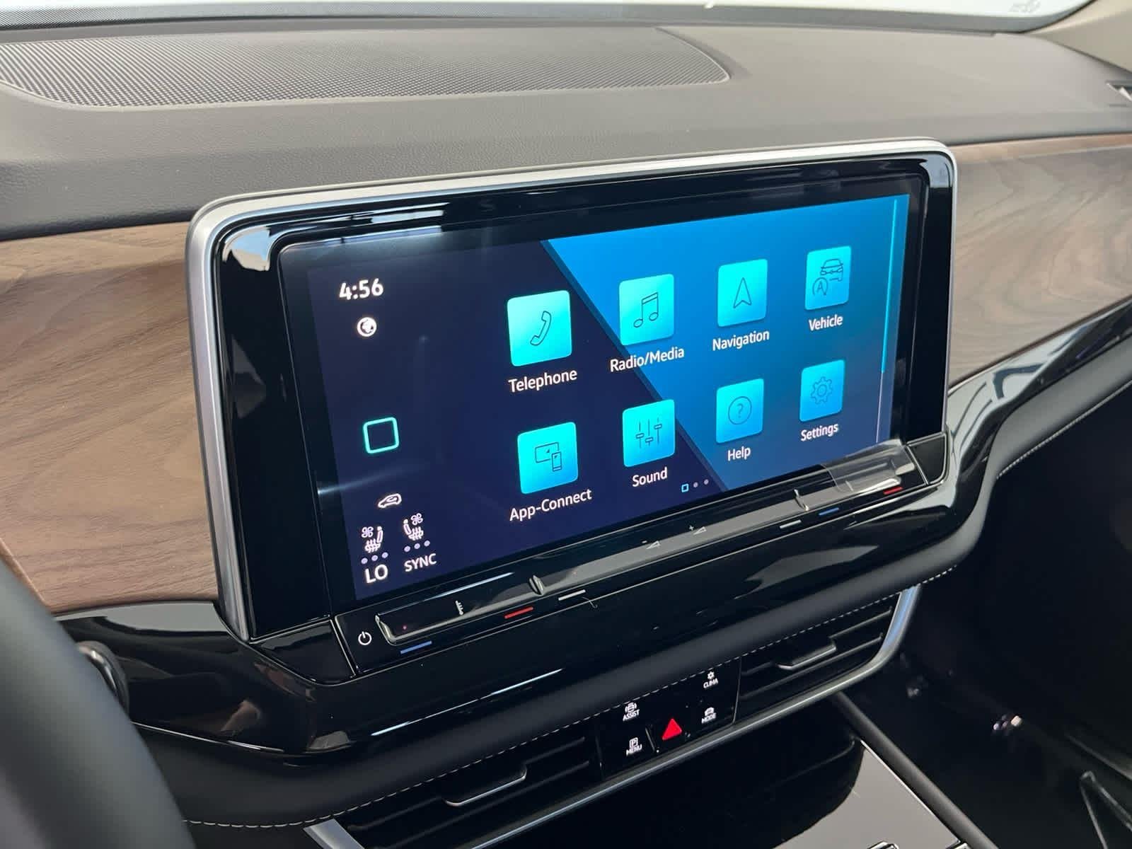 2026 Volkswagen Atlas SE w/Tech - Photo 16