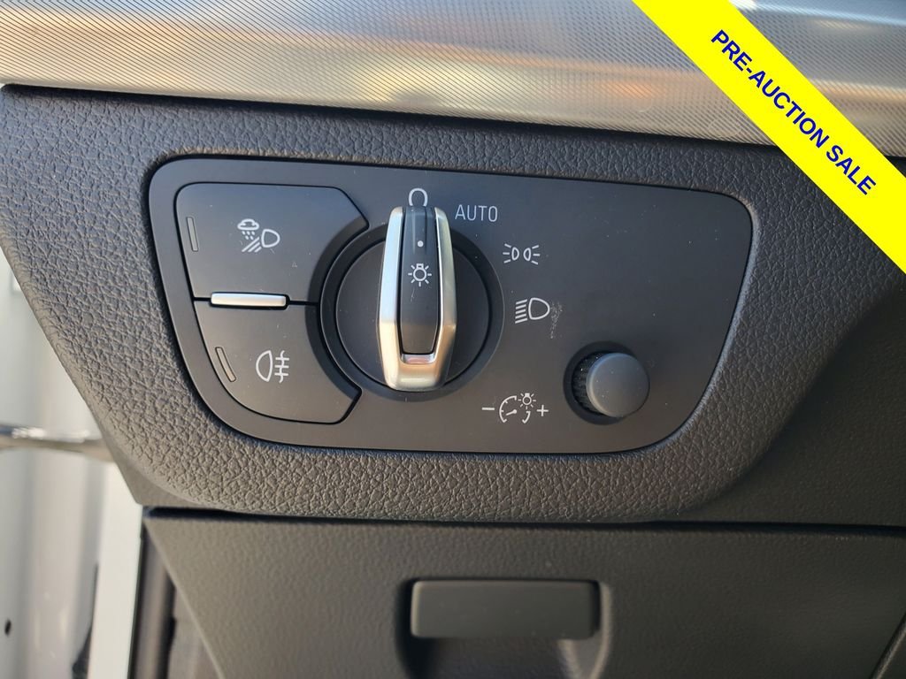Used 2025 White Audi  image 22