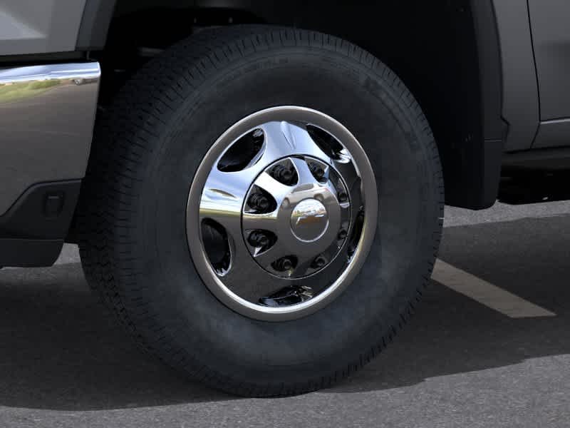 New 2026 Sterling Gray Metallic Chevrolet LT DRW image 9