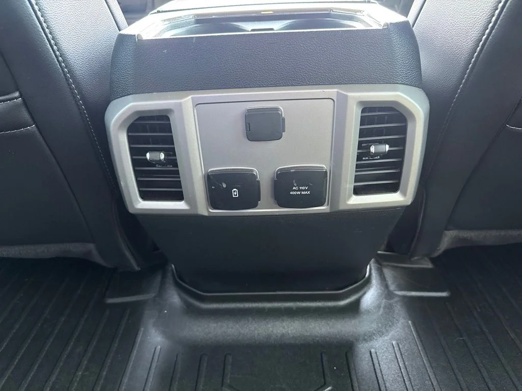 Used 2020 Gray Ford Lariat image 30