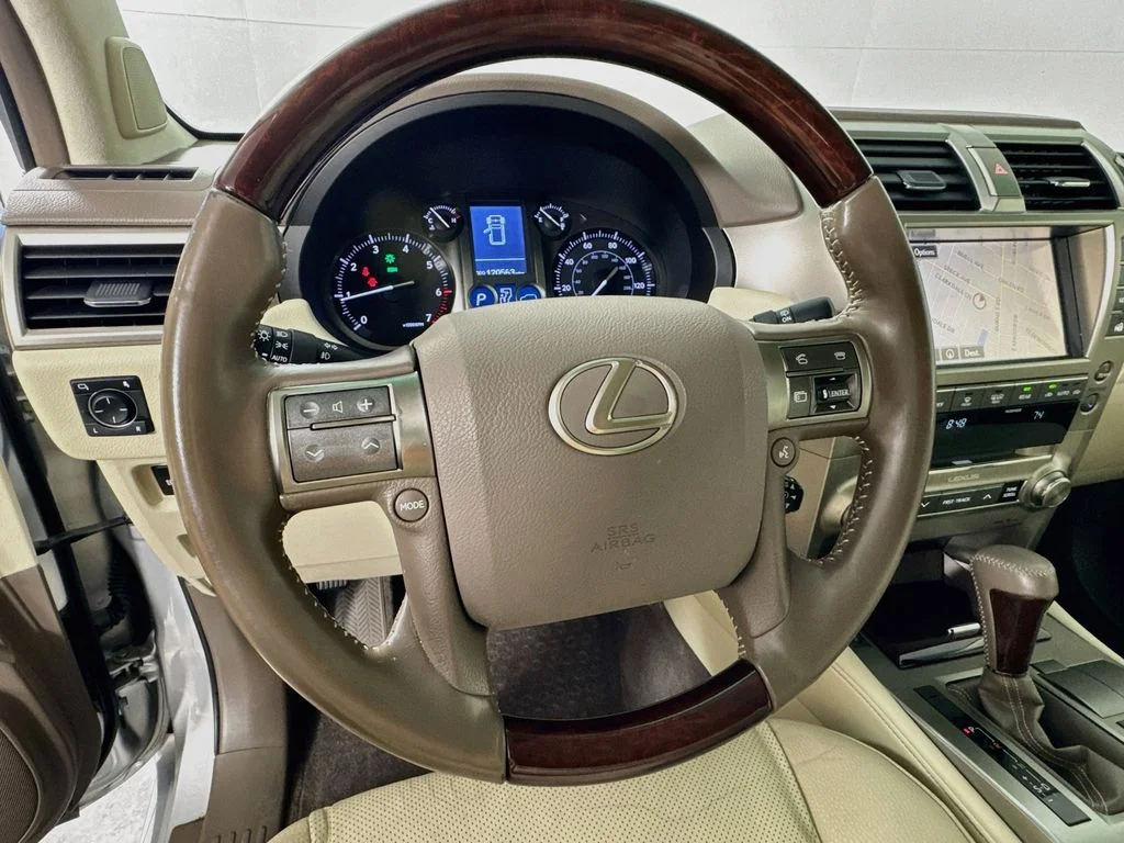 Used 2018 Silver Lexus 460 image 13