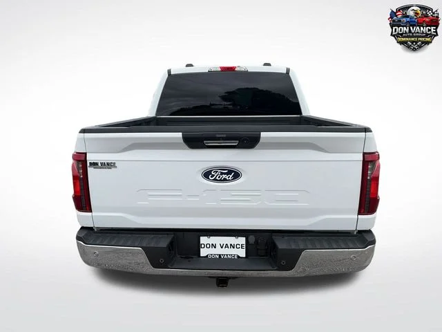 Used 2024 White Ford XLT image 4