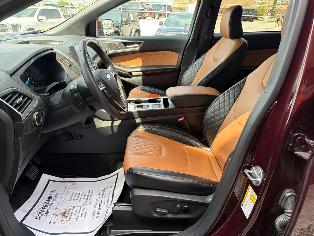 Used 2023 Red Ford Titanium image 13