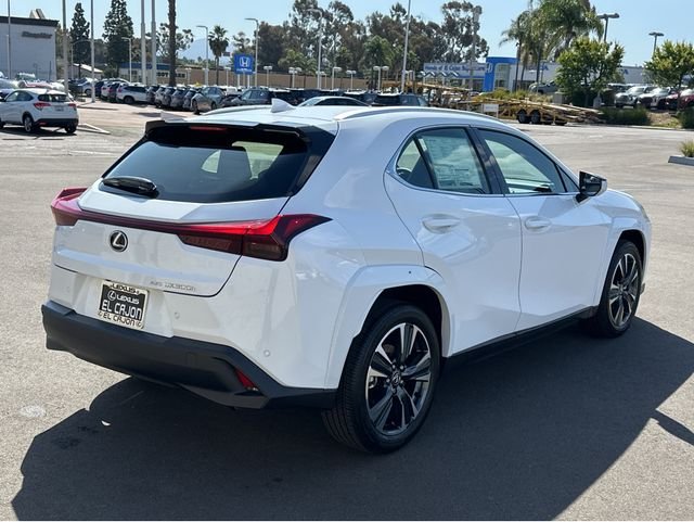 2026 Lexus UX Hybrid 300h Premium - Photo 6