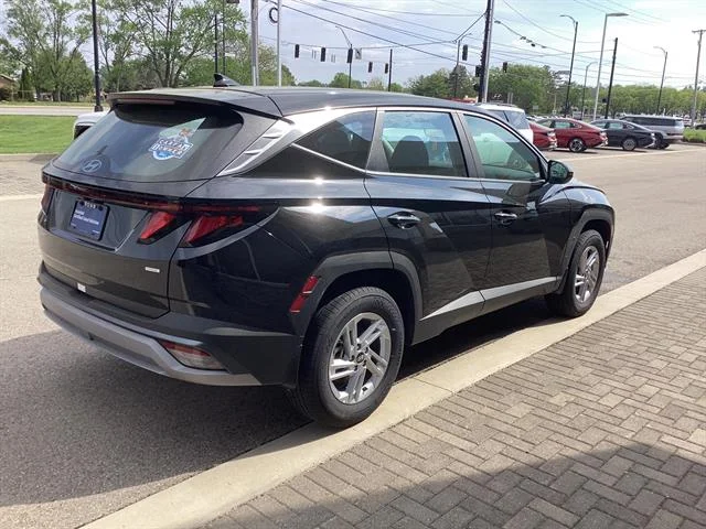 Certified Used 2026 Phantom Black Pearl Hyundai SE image 4