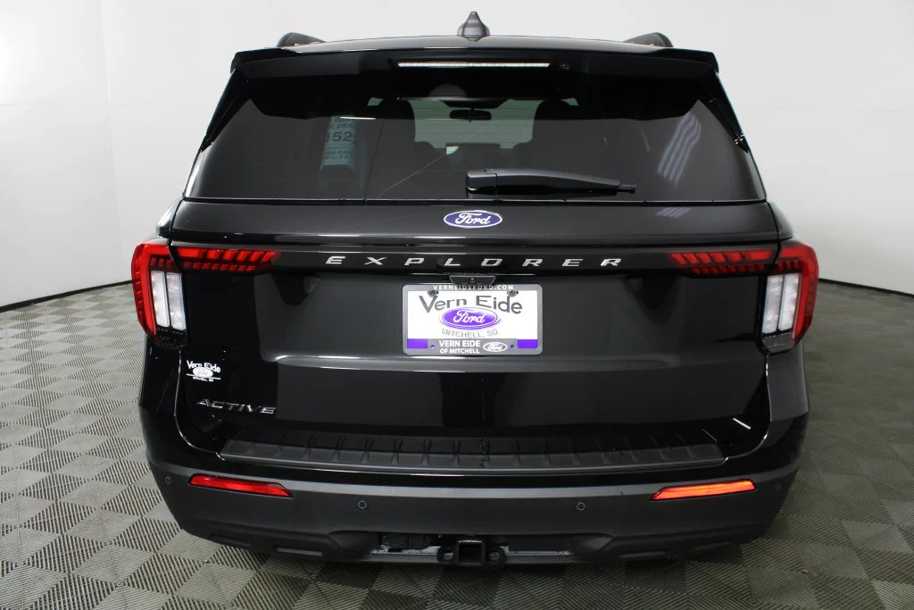 New 2027 Black Ford Active image 6