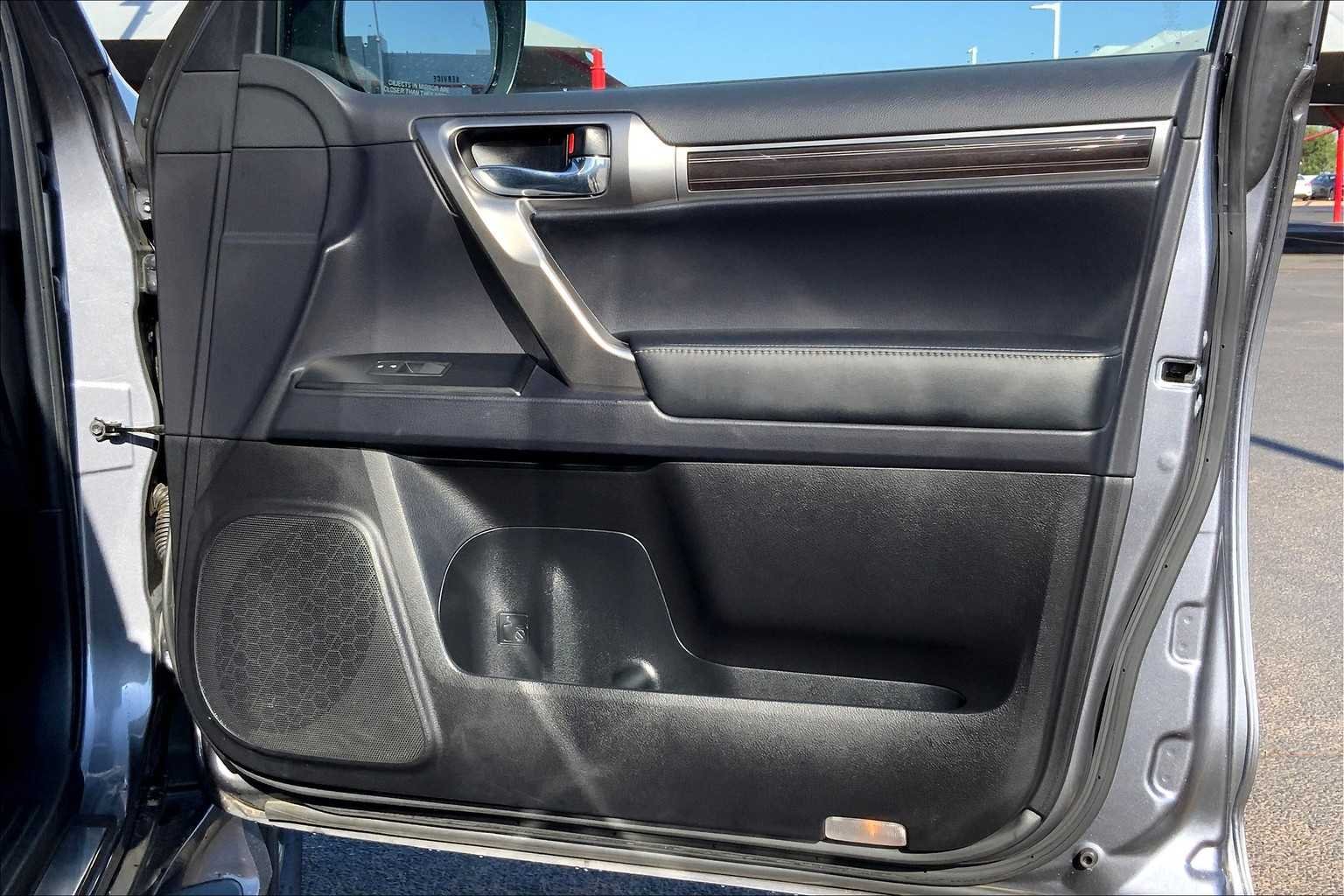 Used 2022 Nebula Gray Pearl Lexus Premium image 21